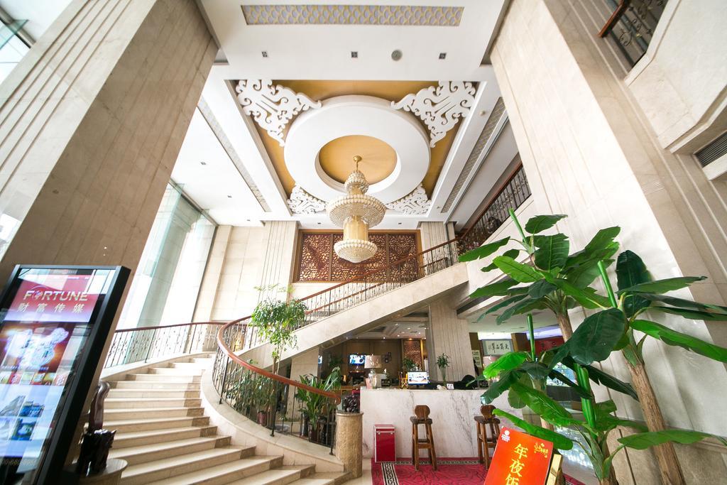 Jingzhou International Hotel สือเจียจวง ภายนอก รูปภาพ