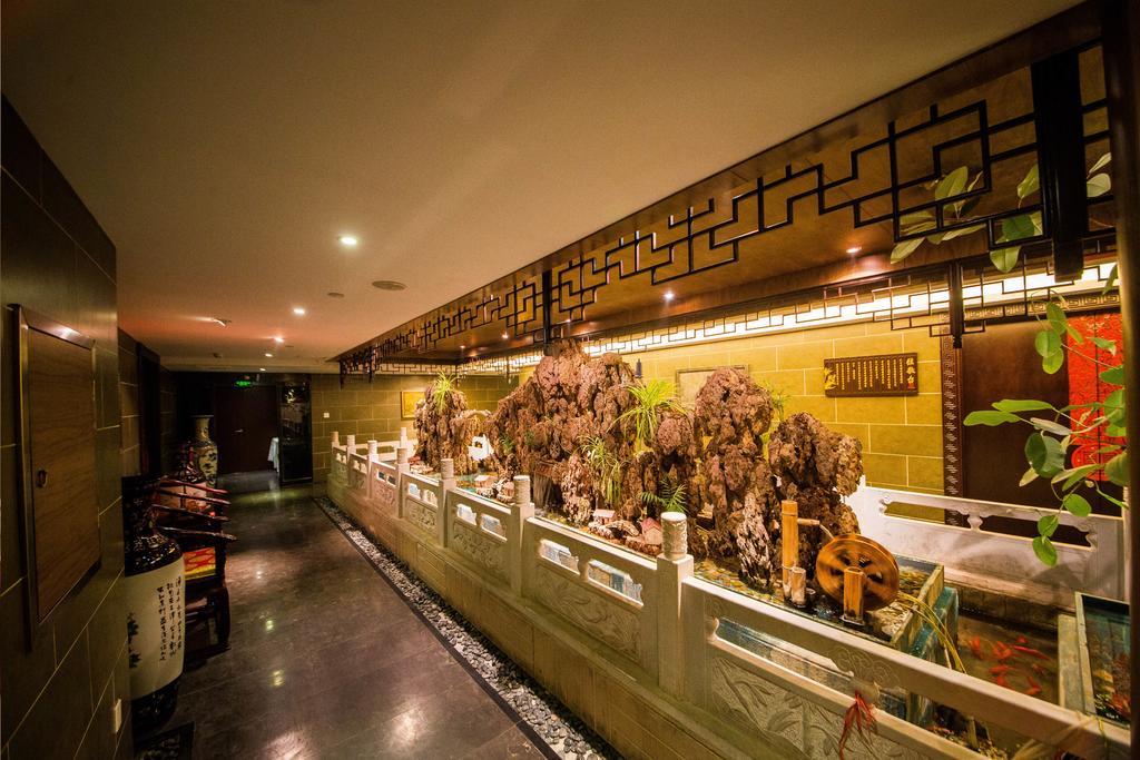 Jingzhou International Hotel สือเจียจวง ภายนอก รูปภาพ