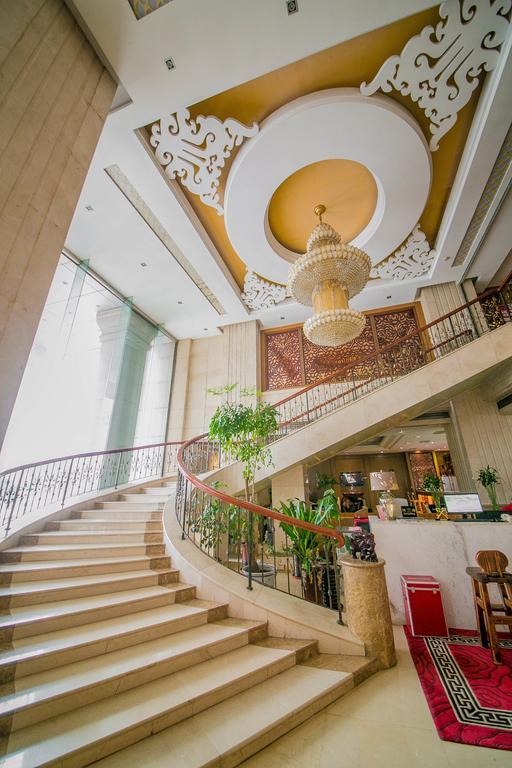 Jingzhou International Hotel สือเจียจวง ภายนอก รูปภาพ